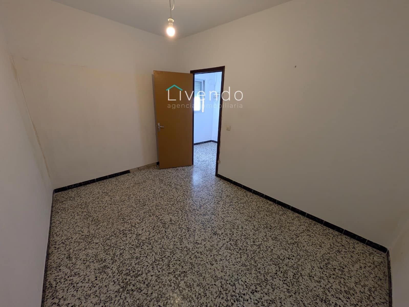 2 bedroom Townhouse for sale in Vejer de la Frontera - € 170,000 (Ref: 9537739)