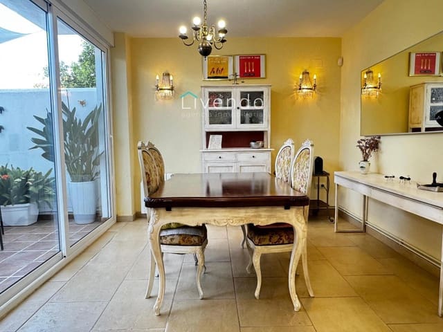 4 soverom Hus til salgs i Zahara de los Atunes, Barbate - € 625 000 (Ref: 9537745)