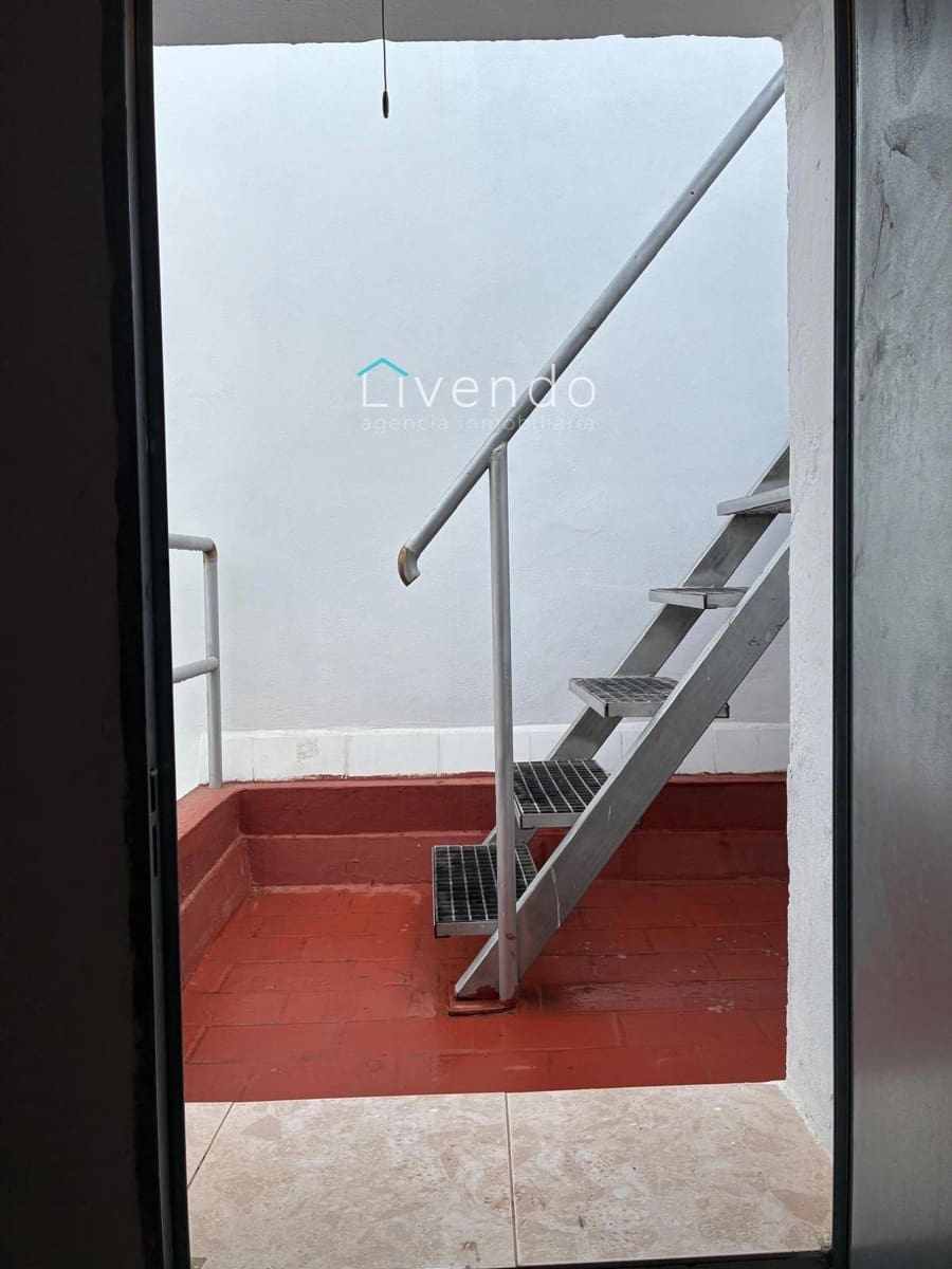 Chalet de 4 habitaciones en Barbate en venta - 198.900 € (Ref: 9537749)