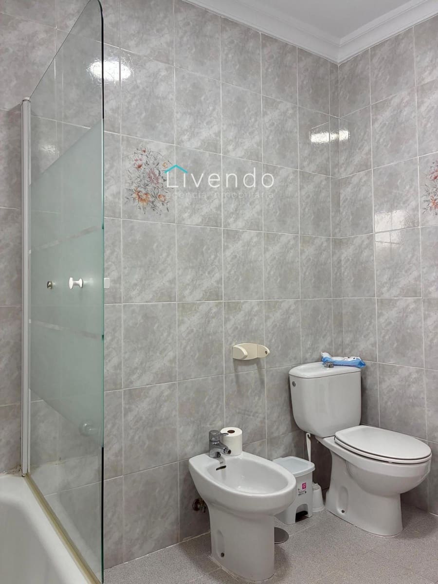 Chalet de 4 habitaciones en Barbate en venta - 198.900 € (Ref: 9537749)