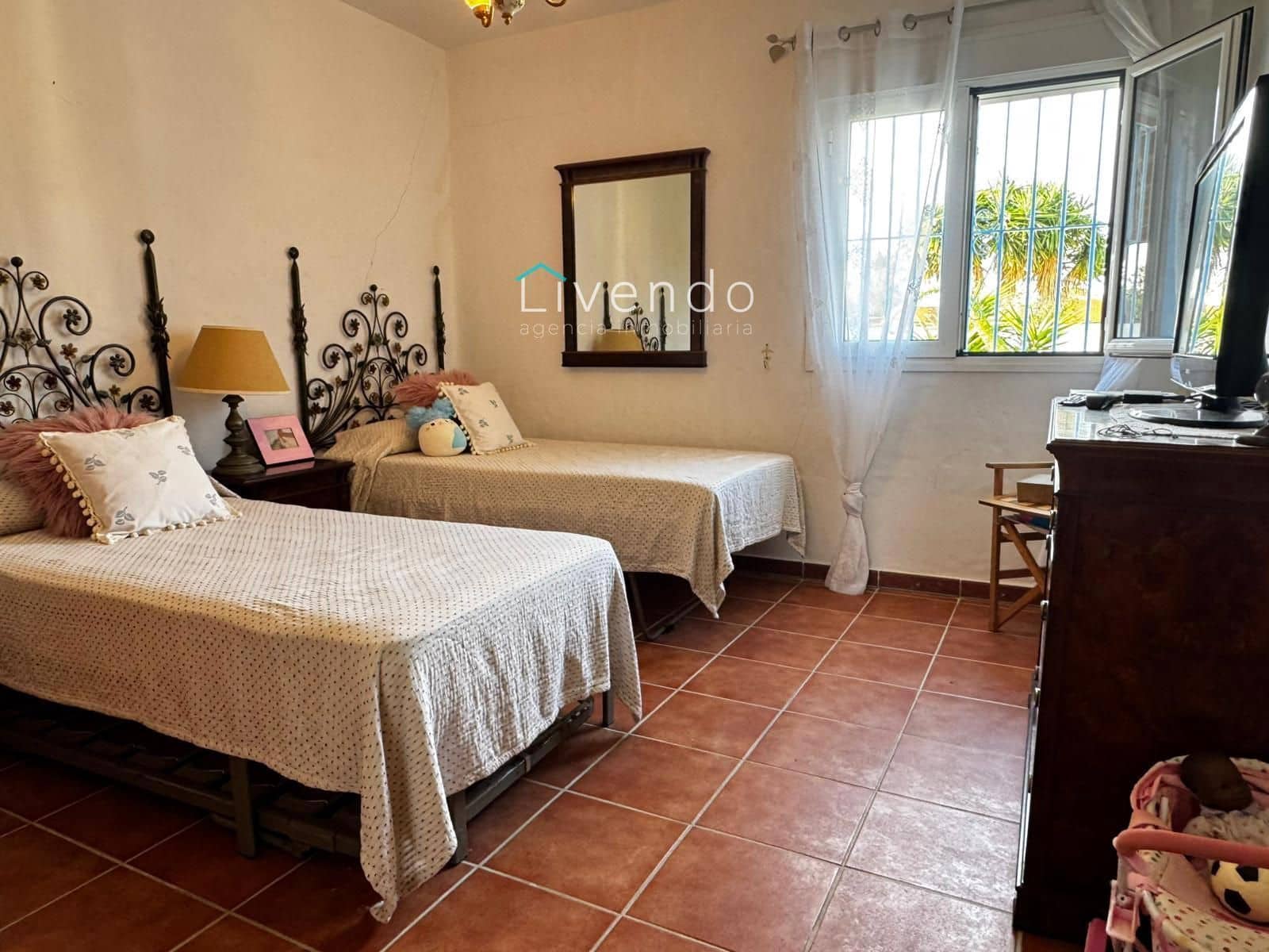 4 bedroom Villa for sale in Vejer de la Frontera - € 849,000 (Ref: 9542138)