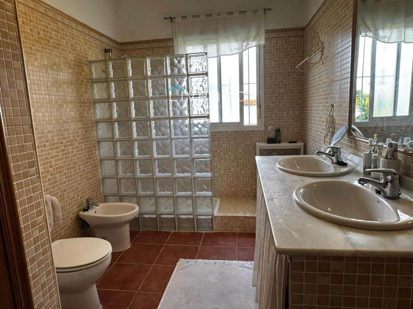 4 bedroom Villa for sale in Vejer de la Frontera - € 849,000 (Ref: 9542138)