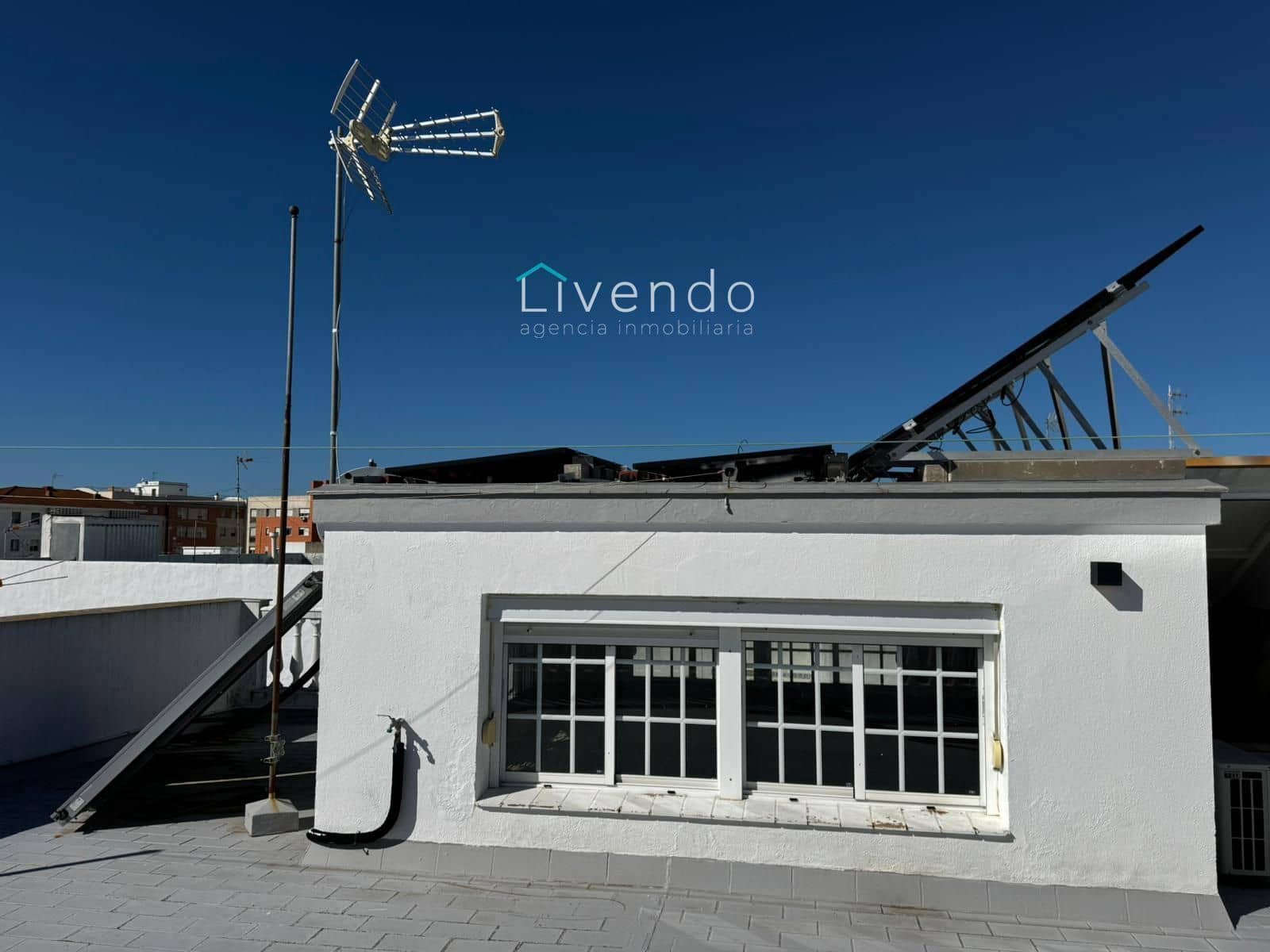 5 soverom Villa til salgs i Chiclana de la Frontera med svømmebasseng garasje - € 450 000 (Ref: 9622779)