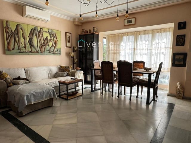 5 soverom Villa til salgs i Chiclana de la Frontera med svømmebasseng garasje - € 450 000 (Ref: 9622779)