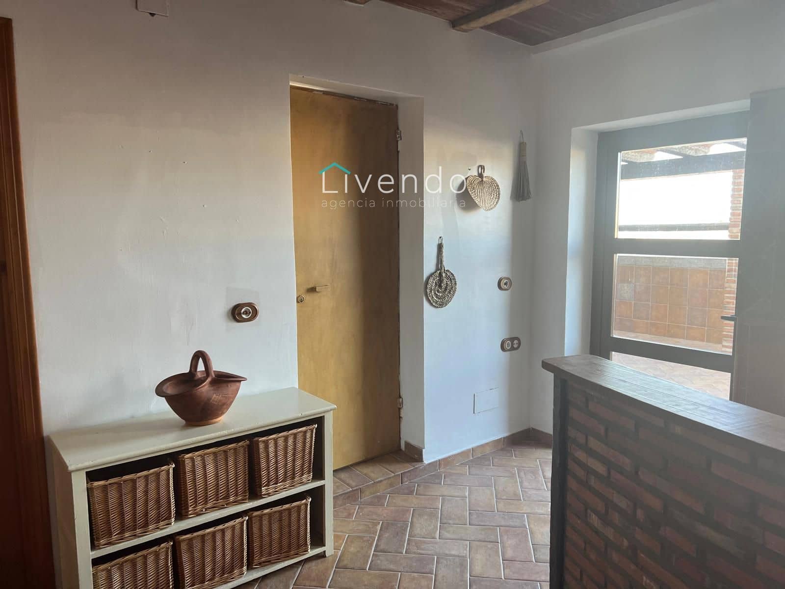 3 bedroom Villa for sale in Barbate with garage - € 290,000 (Ref: 9636163)