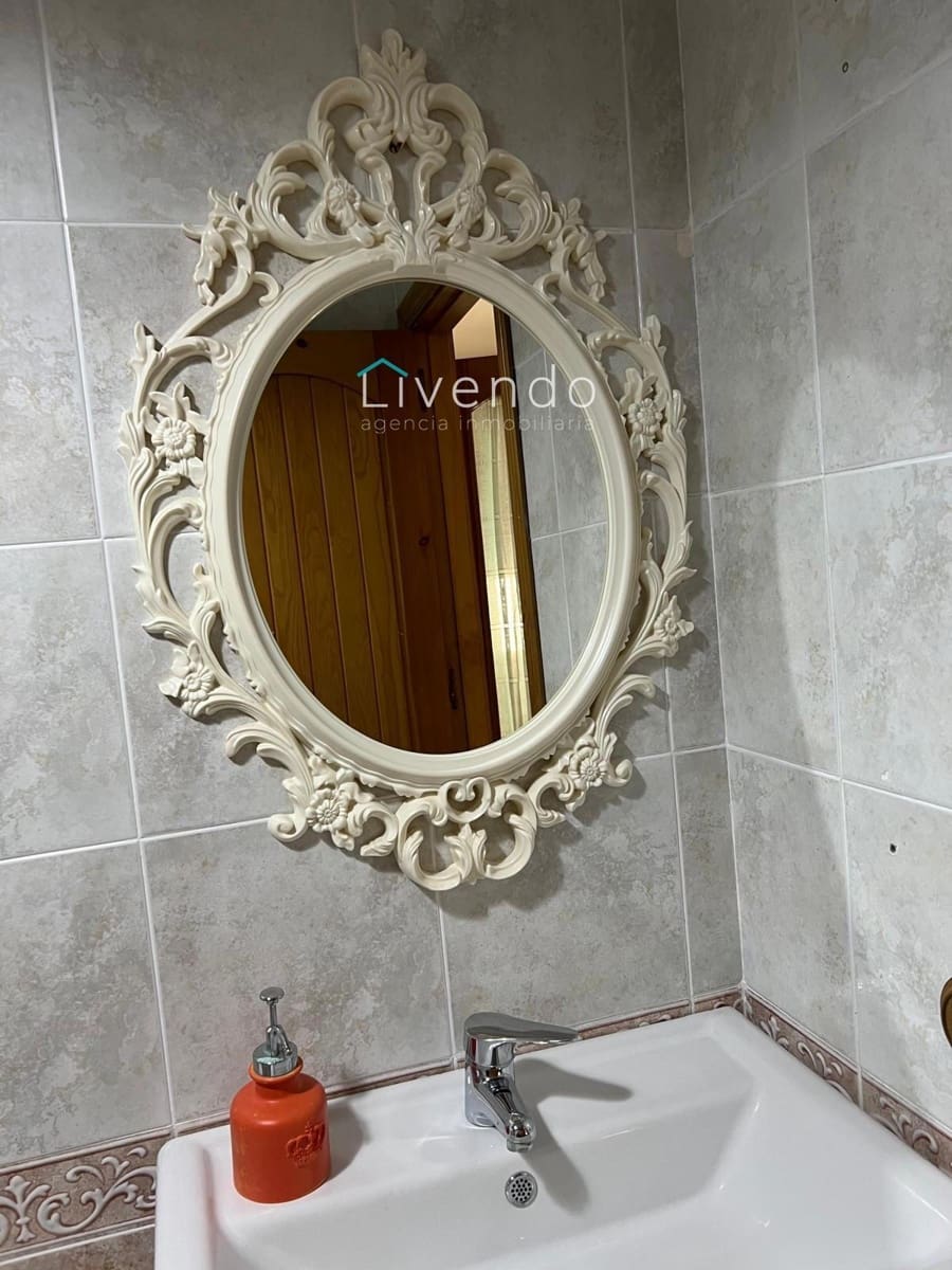 3 bedroom Villa for sale in Barbate with garage - € 290,000 (Ref: 9636163)