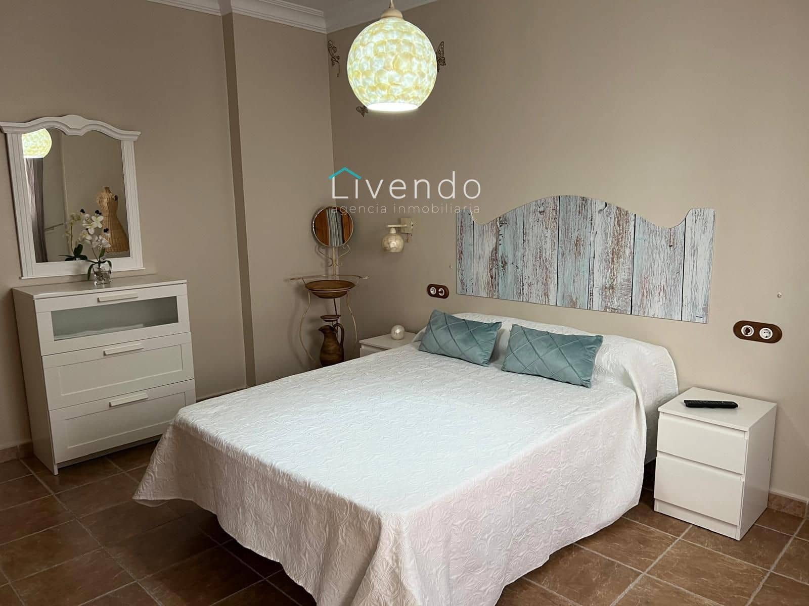 3 bedroom Villa for sale in Barbate with garage - € 290,000 (Ref: 9636163)