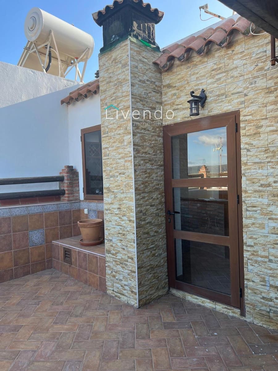 3 bedroom Villa for sale in Barbate with garage - € 290,000 (Ref: 9636163)