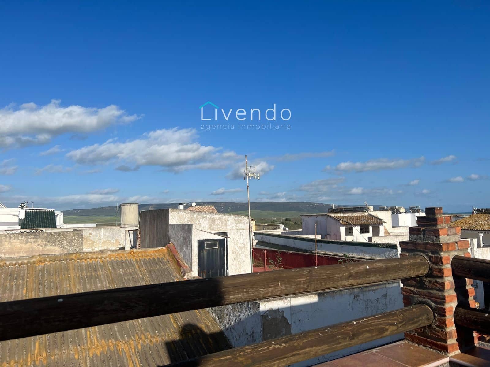 3 bedroom Villa for sale in Barbate with garage - € 290,000 (Ref: 9636163)