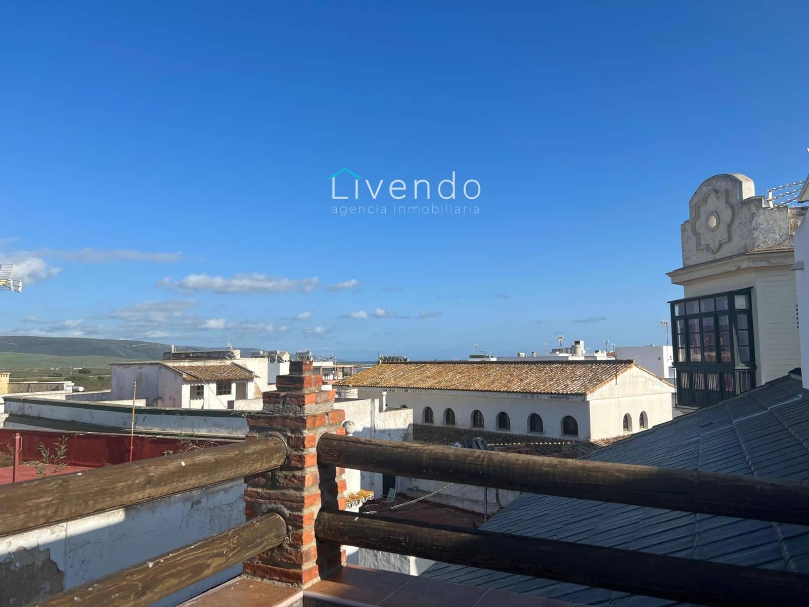 3 bedroom Villa for sale in Barbate with garage - € 290,000 (Ref: 9636163)