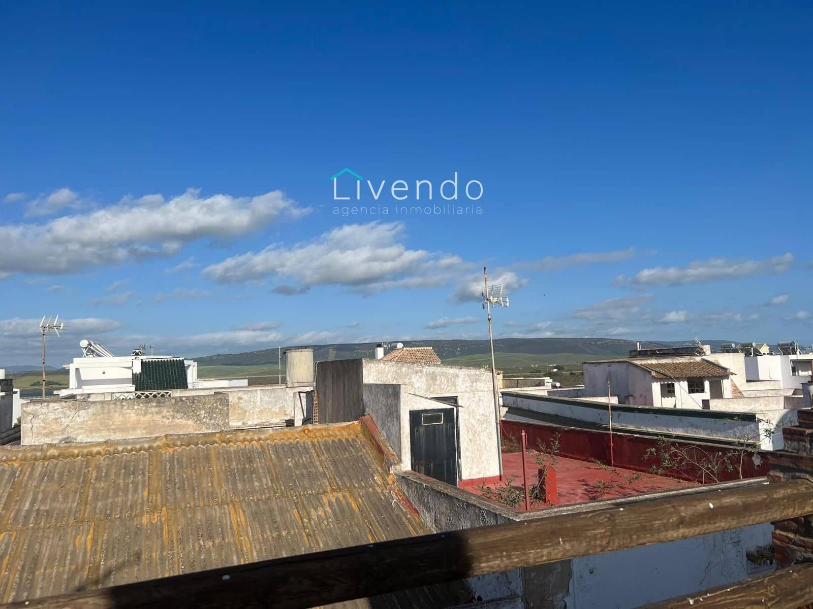 3 bedroom Villa for sale in Barbate with garage - € 290,000 (Ref: 9636163)