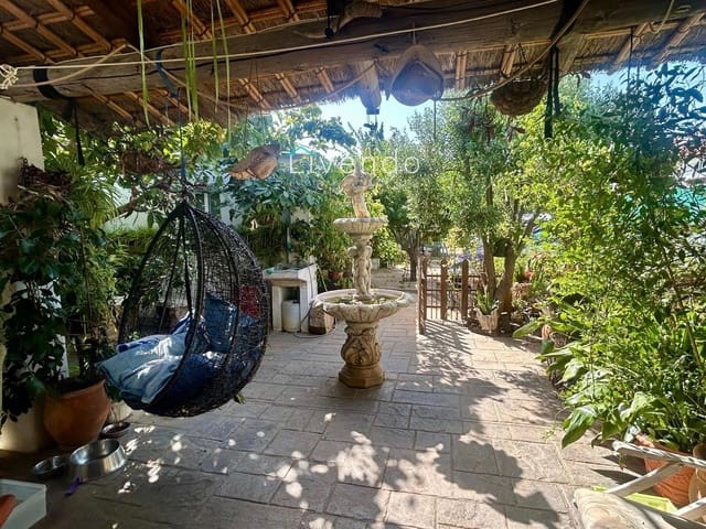 2 soveværelse Finca/Landehus til salg i Conil de la Frontera med swimmingpool - € 350.000 (Ref: 9694132)