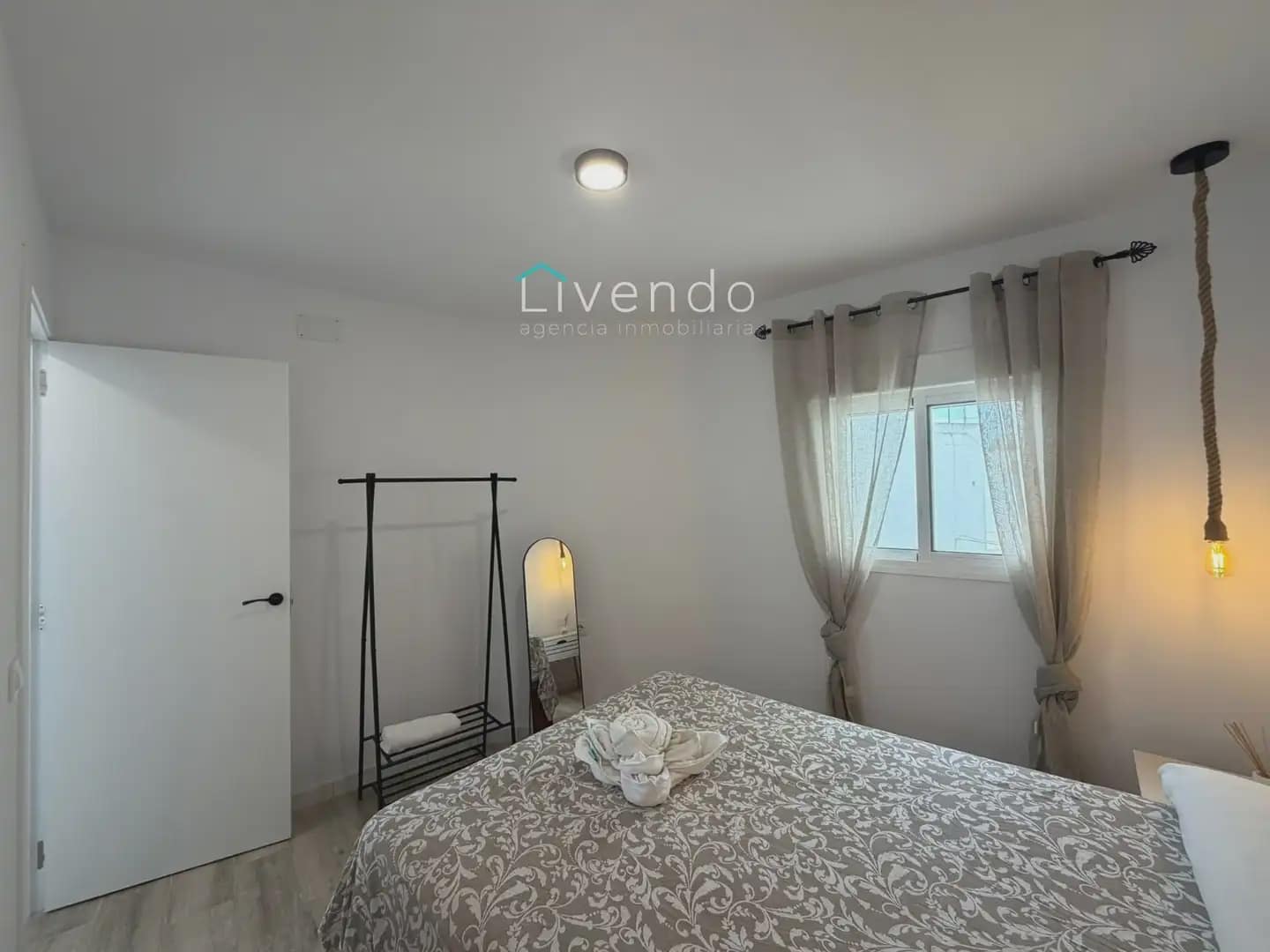 2 bedroom Villa for sale in Conil de la Frontera - € 275,999 (Ref: 9838336)