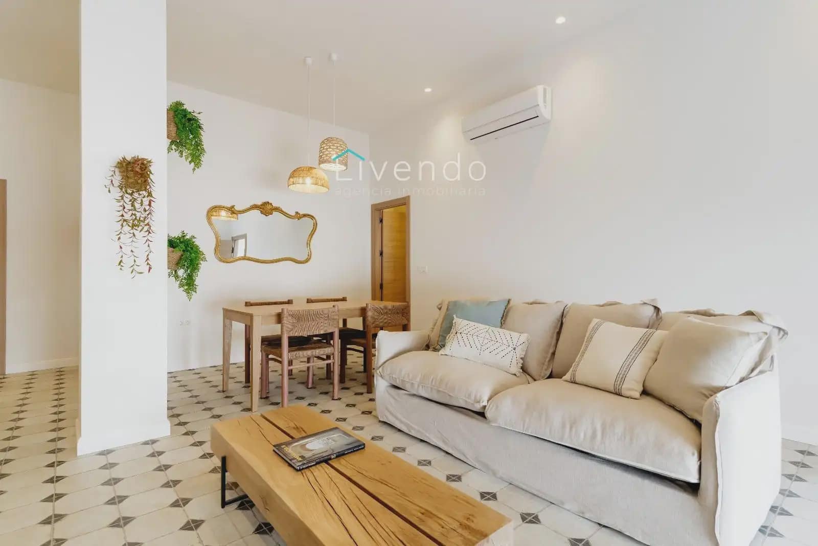 2 bedroom Flat for sale in Vejer de la Frontera - € 241,000 (Ref: 9861149)