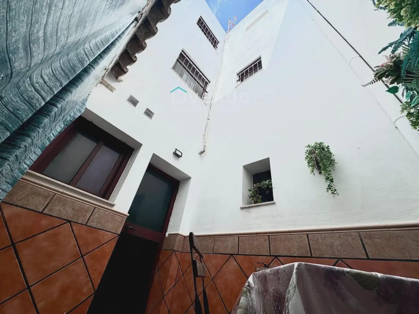 4 bedroom Townhouse for sale in Barbate - € 265,000 (Ref: 9964229)