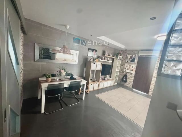 4 bedroom Townhouse for sale in Barbate - € 265,000 (Ref: 9964229)