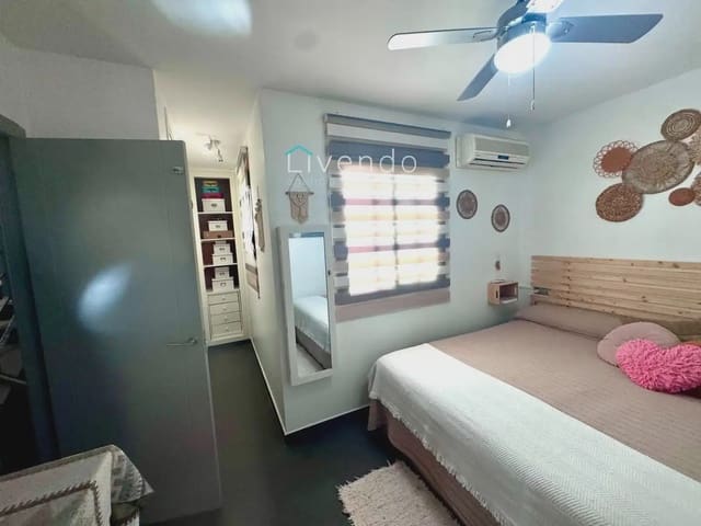 Casa de 4 habitaciones en Barbate en venta - 265.000 € (Ref: 9964229)