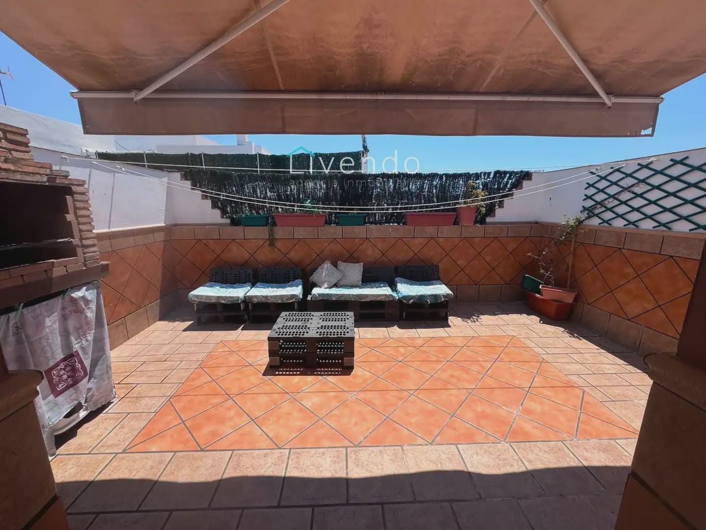 4 bedroom Townhouse for sale in Barbate - € 265,000 (Ref: 9964229)