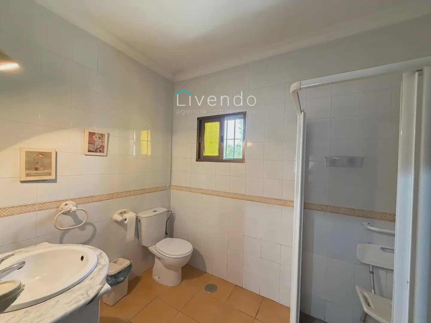 3 soveværelse Villa til salg i Conil de la Frontera med garage - € 350.000 (Ref: 9997668)