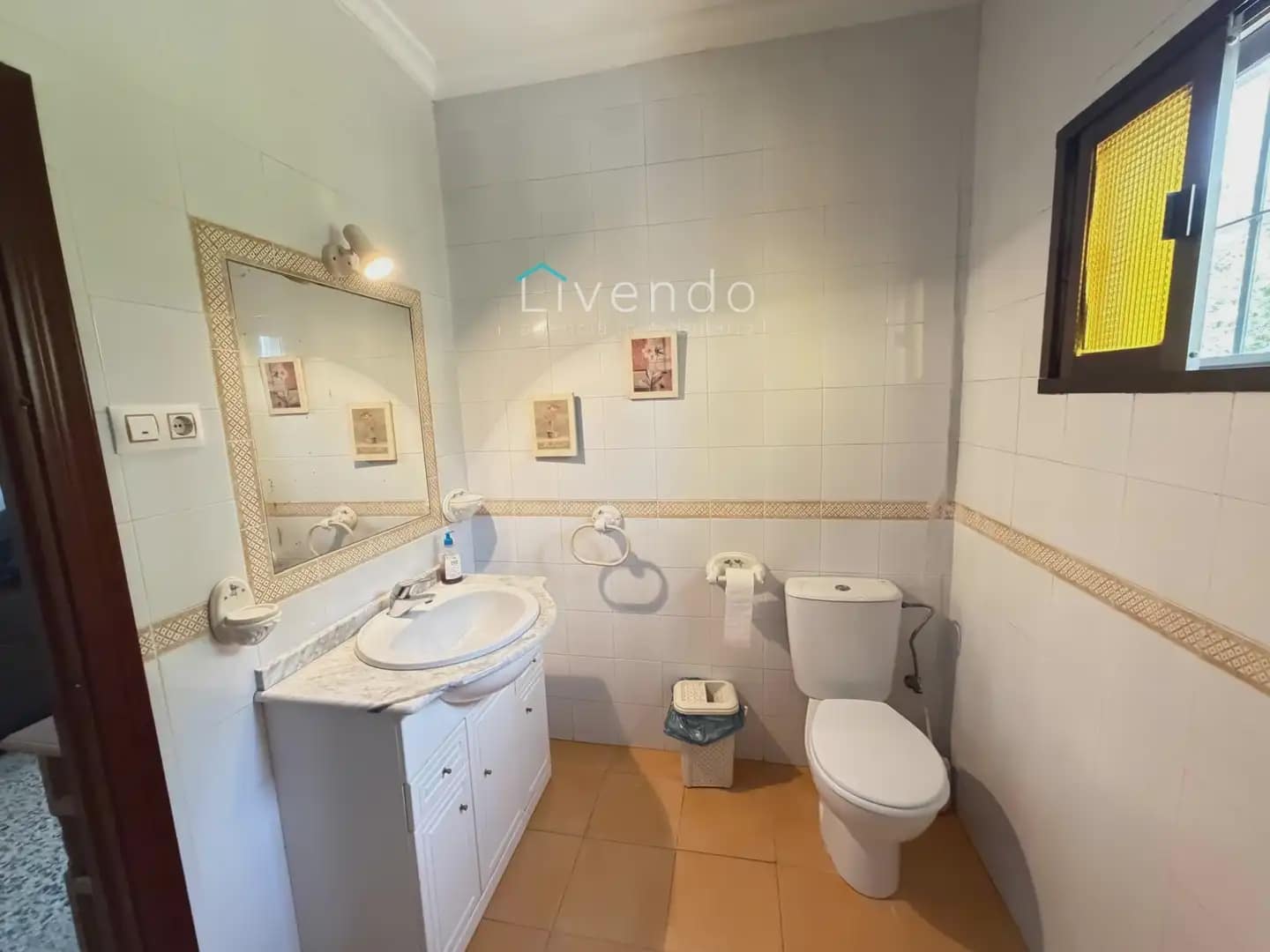 3 soveværelse Villa til salg i Conil de la Frontera med garage - € 350.000 (Ref: 9997668)
