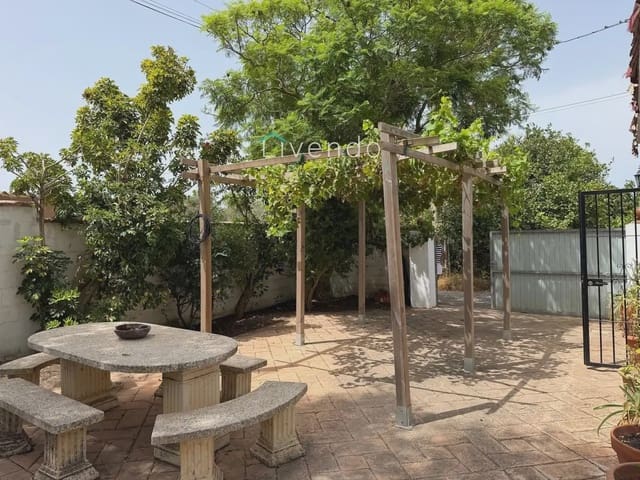 3 soveværelse Villa til salg i Conil de la Frontera med garage - € 350.000 (Ref: 9997668)