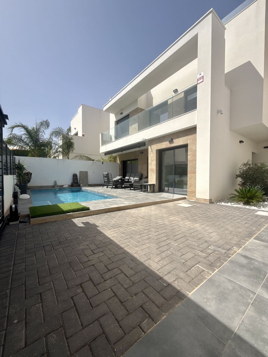 3 sovrum Villa till salu i Los Montesinos med pool garage - 474 900 € (Ref: 10034798)