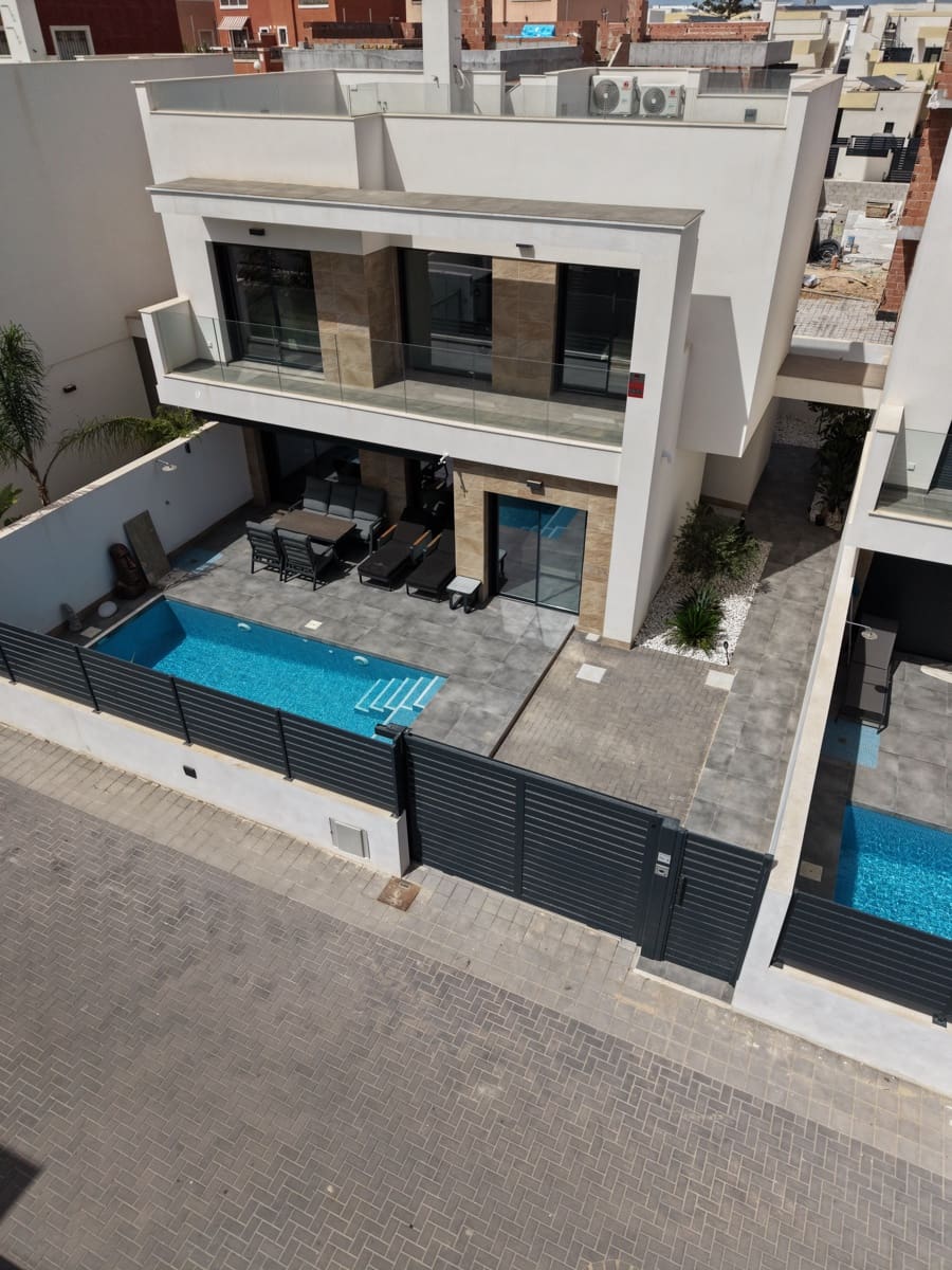 3 sovrum Villa till salu i Los Montesinos med pool garage - 474 900 € (Ref: 10034798)