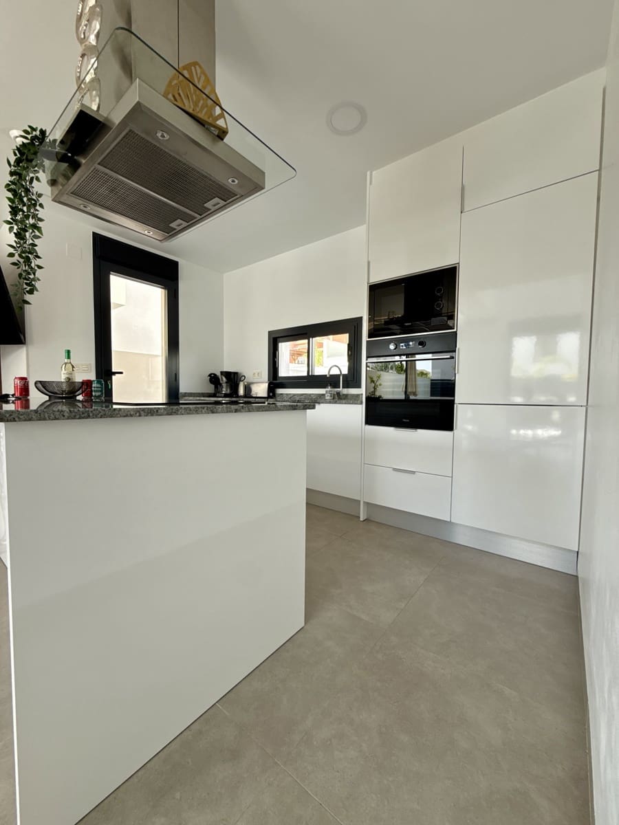 3 soverom Villa til salgs i Los Montesinos med svømmebasseng garasje - € 429 500 (Ref: 10113394)
