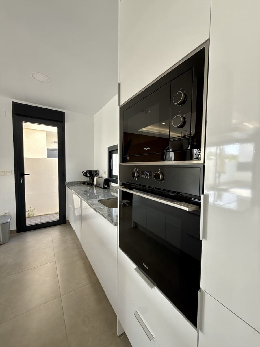 3 soverom Villa til salgs i Los Montesinos med svømmebasseng garasje - € 429 500 (Ref: 10113394)