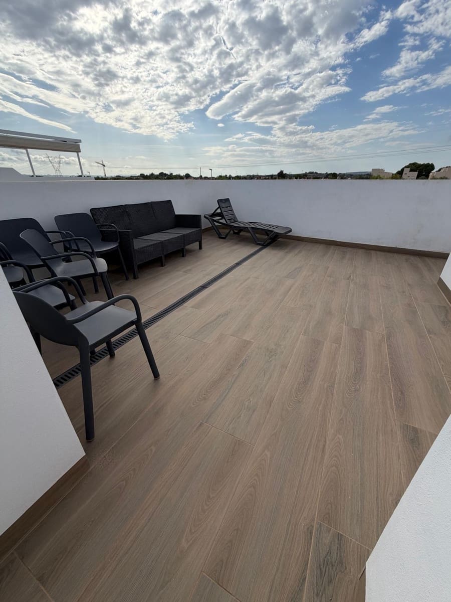 2 bedroom Villa for sale in Los Montesinos with pool garage - € 369,000 (Ref: 10135081)