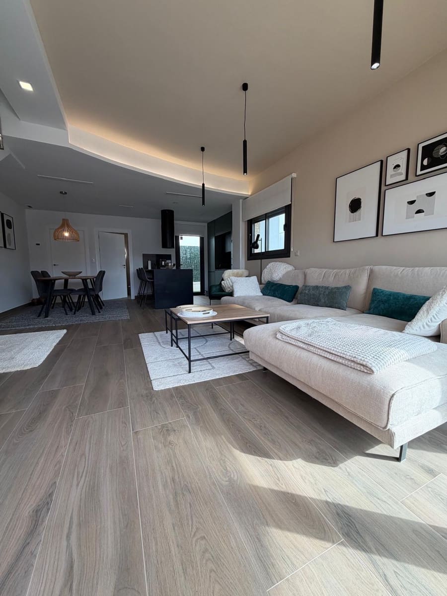 2 bedroom Villa for sale in Los Montesinos with pool garage - € 369,000 (Ref: 10135081)