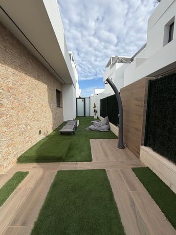 2 bedroom Villa for sale in Los Montesinos with pool garage - € 369,000 (Ref: 10135081)