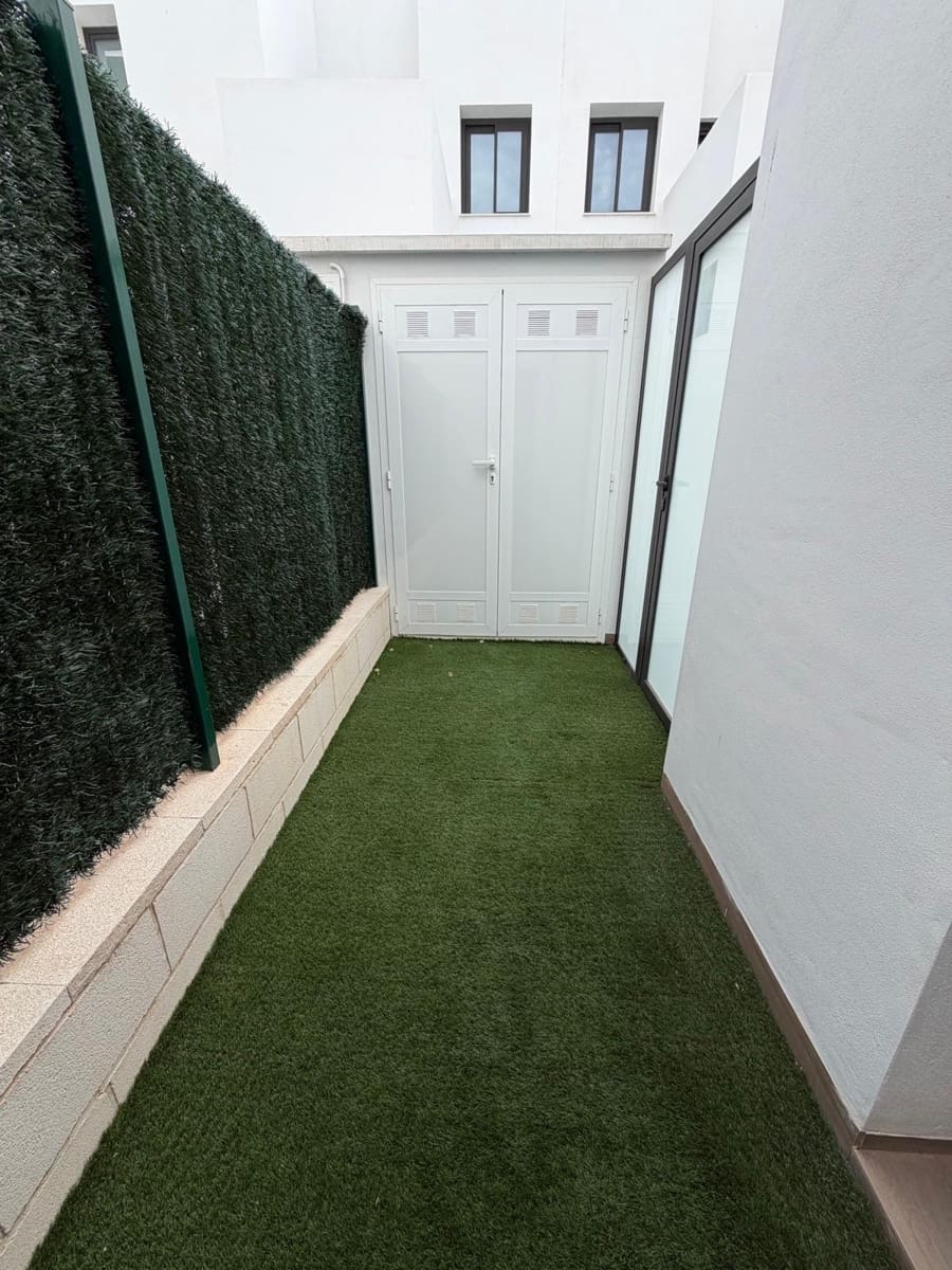2 bedroom Villa for sale in Los Montesinos with pool garage - € 369,000 (Ref: 10135081)