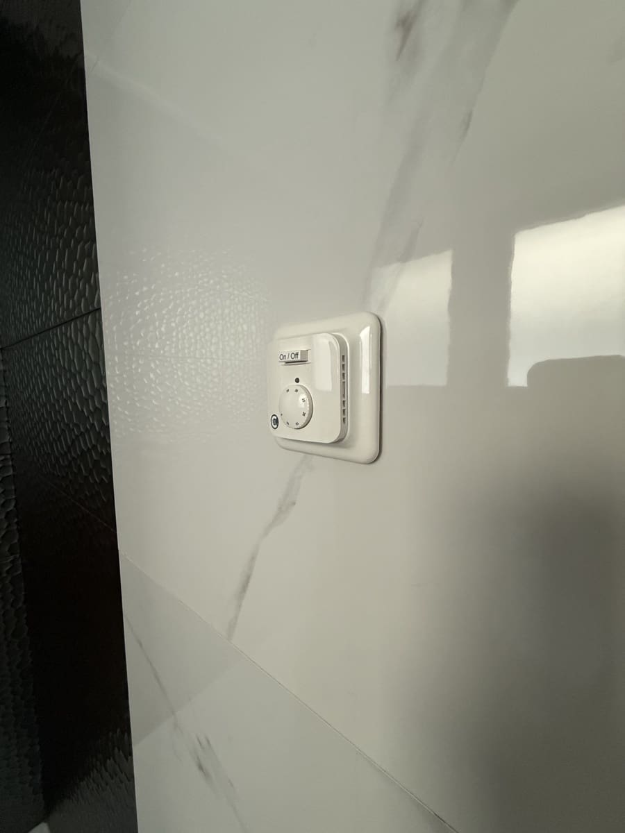 3 makuuhuone Huvila myytävänä paikassa Los Montesinos mukana uima-altaan 
autotalli - 424 900 € (Ref: 9408186)