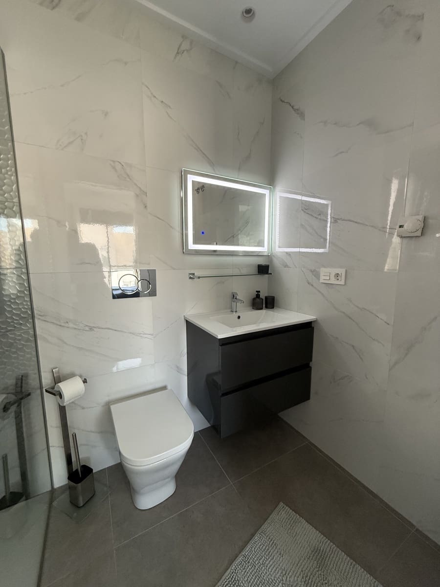 3 makuuhuone Huvila myytävänä paikassa Los Montesinos mukana uima-altaan 
autotalli - 424 900 € (Ref: 9408186)