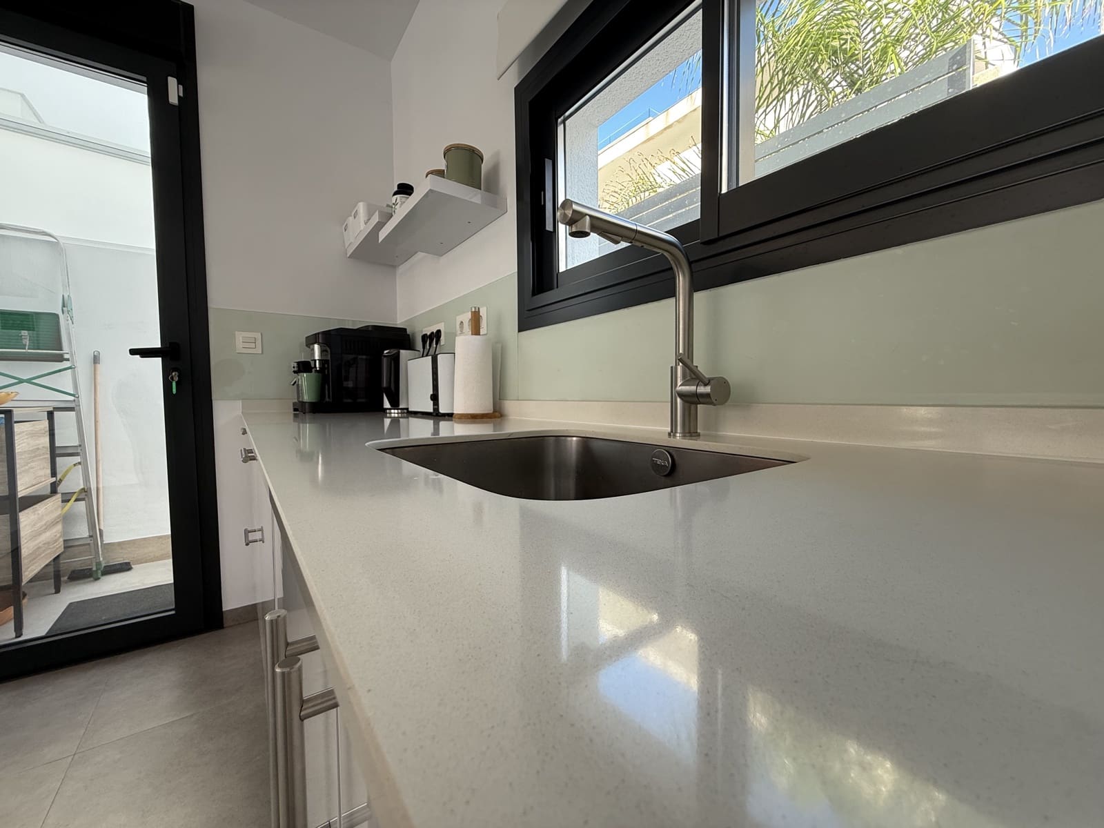 3 makuuhuone Huvila myytävänä paikassa Los Montesinos mukana uima-altaan 
autotalli - 424 900 € (Ref: 9408186)