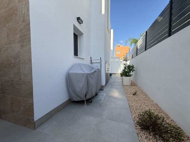 3 camera da letto Villa in vendita in Los Montesinos con piscina garage - 424.900 € (Rif: 9408186)