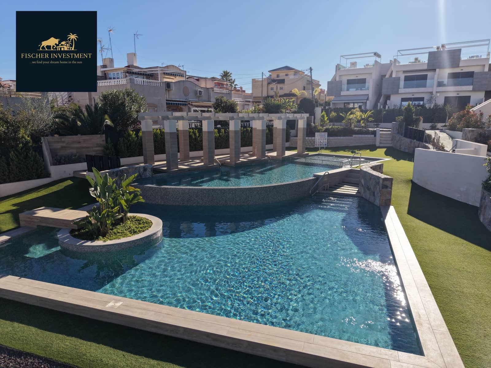 3 bedroom Apartment for sale in Torrevieja with pool garage - € 279,900 (Ref: 9426457)
