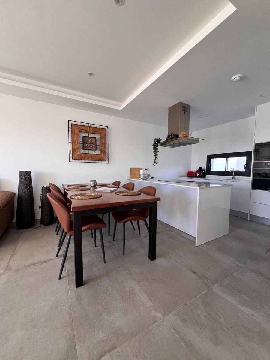 3 soveværelse Villa til salg i Los Montesinos med swimmingpool garage - € 329.900 (Ref: 9426482)