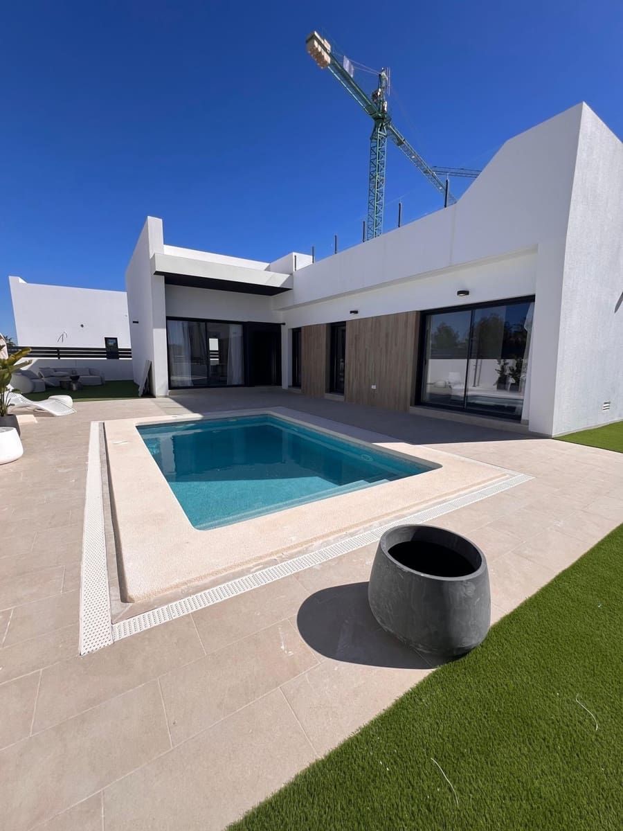 3 bedroom Villa for sale in San Miguel de Salinas with pool garage - € 419,900 (Ref: 9426551)