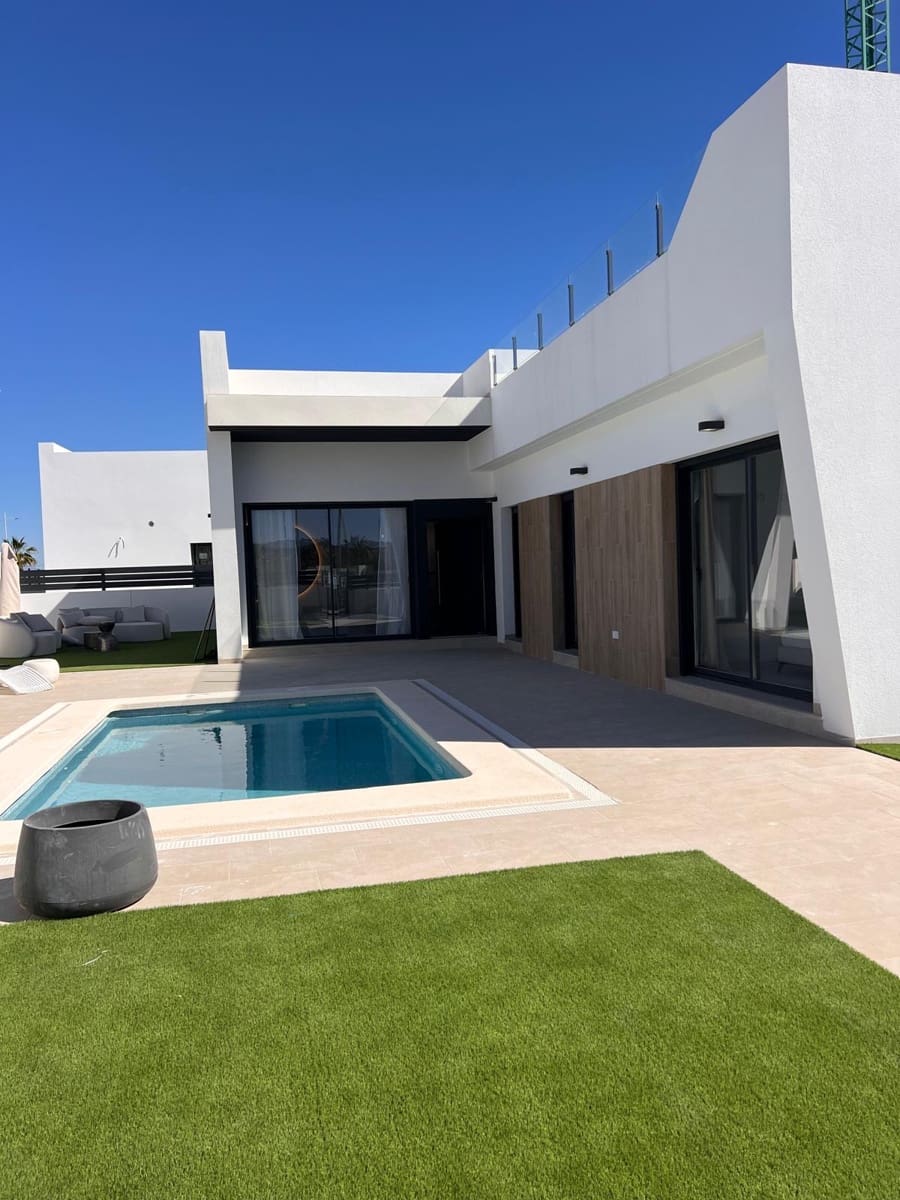 3 bedroom Villa for sale in San Miguel de Salinas with pool garage - € 419,900 (Ref: 9426551)