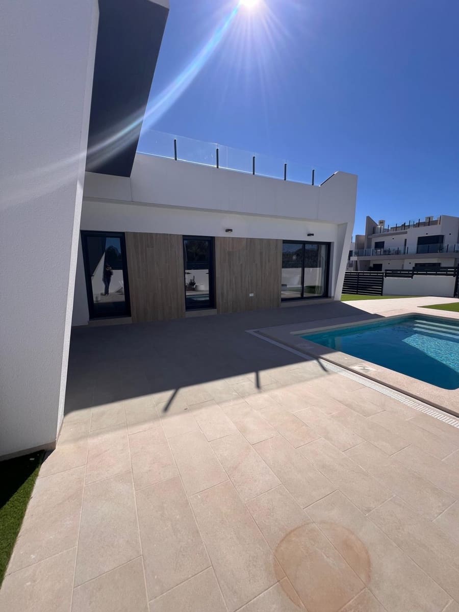 3 bedroom Villa for sale in San Miguel de Salinas with pool garage - € 419,900 (Ref: 9426551)