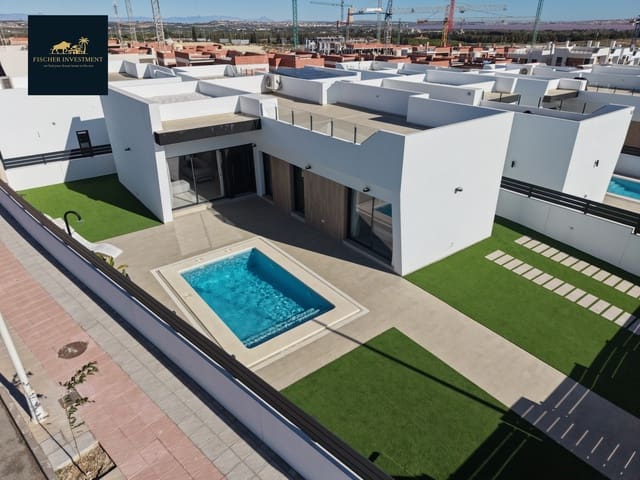 3 bedroom Villa for sale in San Miguel de Salinas with pool garage - € 419,900 (Ref: 9426551)