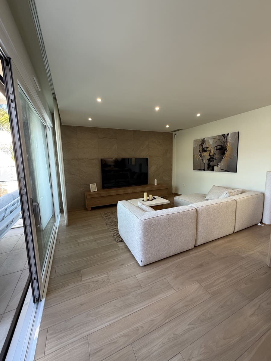 3 soverom Villa til salgs i Rojales med svømmebasseng garasje - € 549 900 (Ref: 9462601)