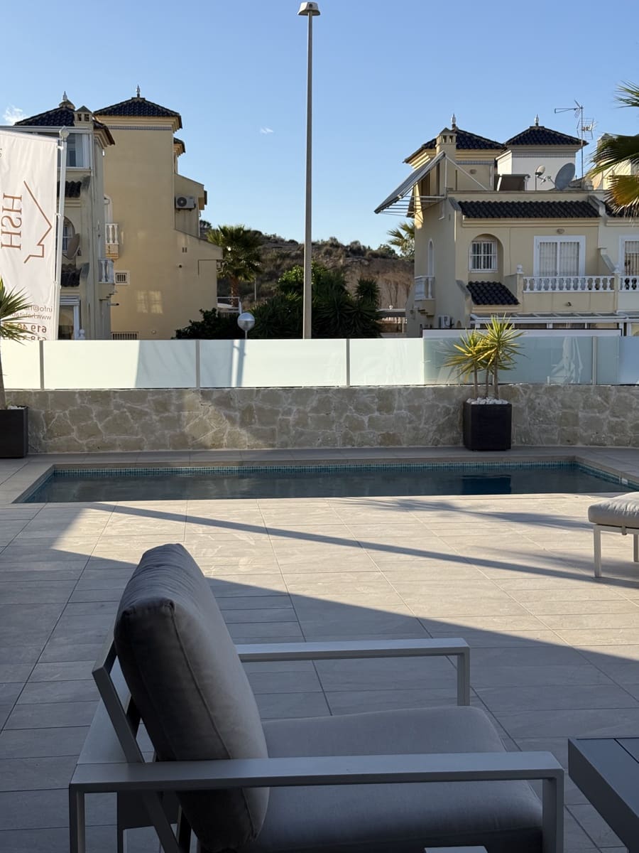 3 soverom Villa til salgs i Rojales med svømmebasseng garasje - € 549 900 (Ref: 9462601)