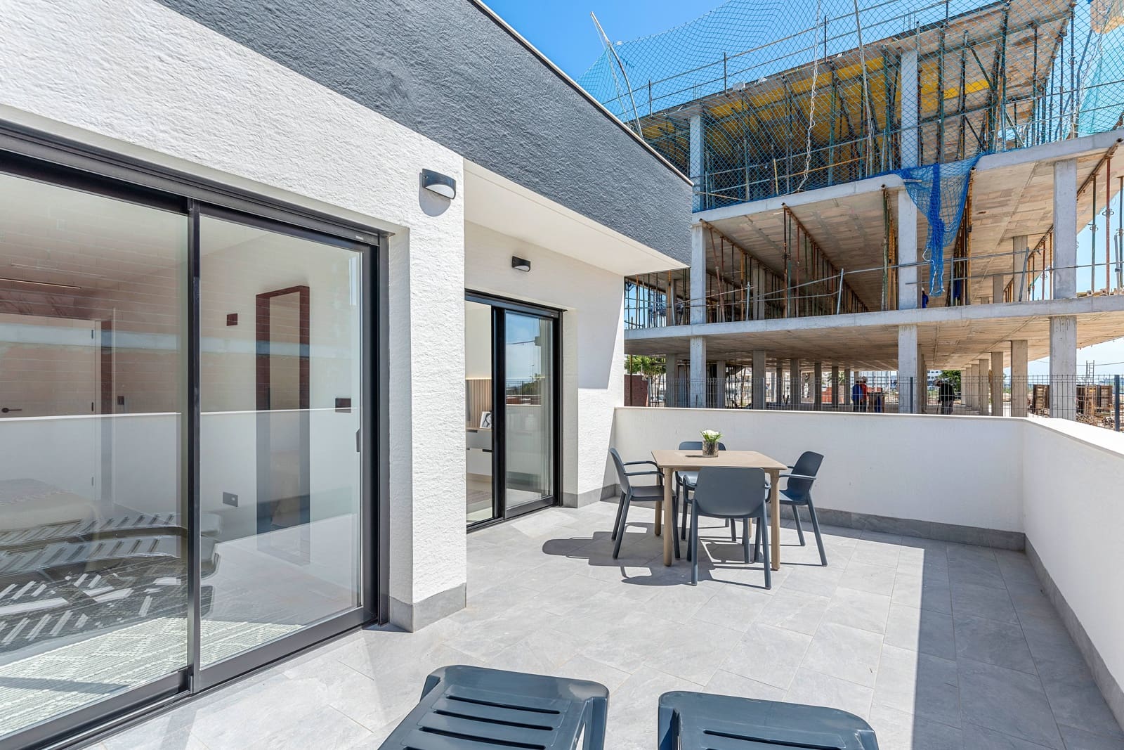 2 quarto Apartamento para venda em Guardamar del Segura com piscina garagem - 221 900 € (Ref: 9467739)