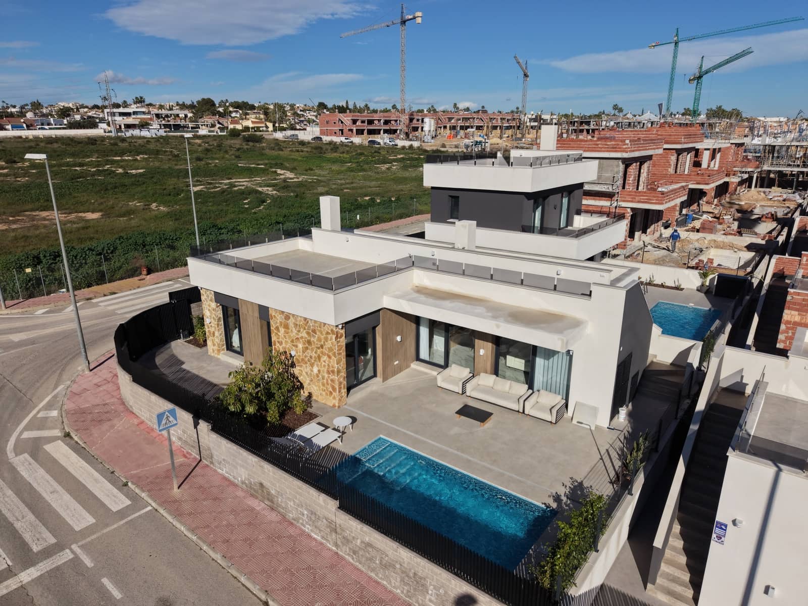 3 soveværelse Villa til salg i Ciudad Quesada med swimmingpool garage - € 513.900 (Ref: 9467766)