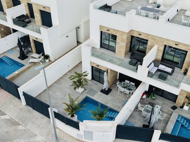 3 sovrum Villa till salu i Los Montesinos med pool garage - 359 900 € (Ref: 9467841)