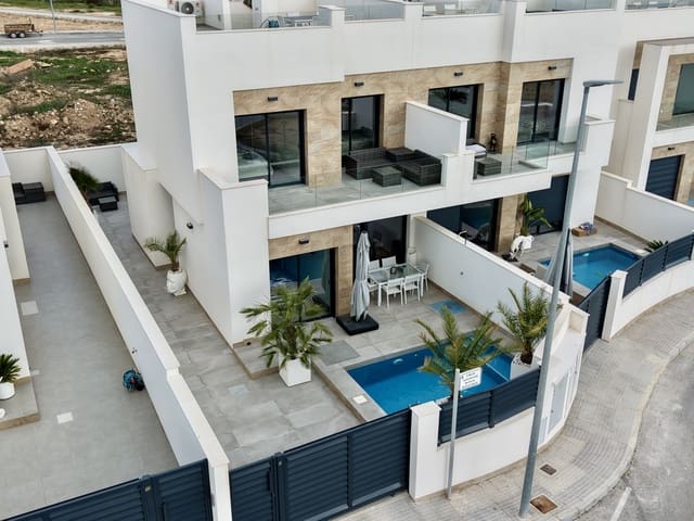 3 sovrum Villa till salu i Los Montesinos med pool garage - 359 900 € (Ref: 9467841)