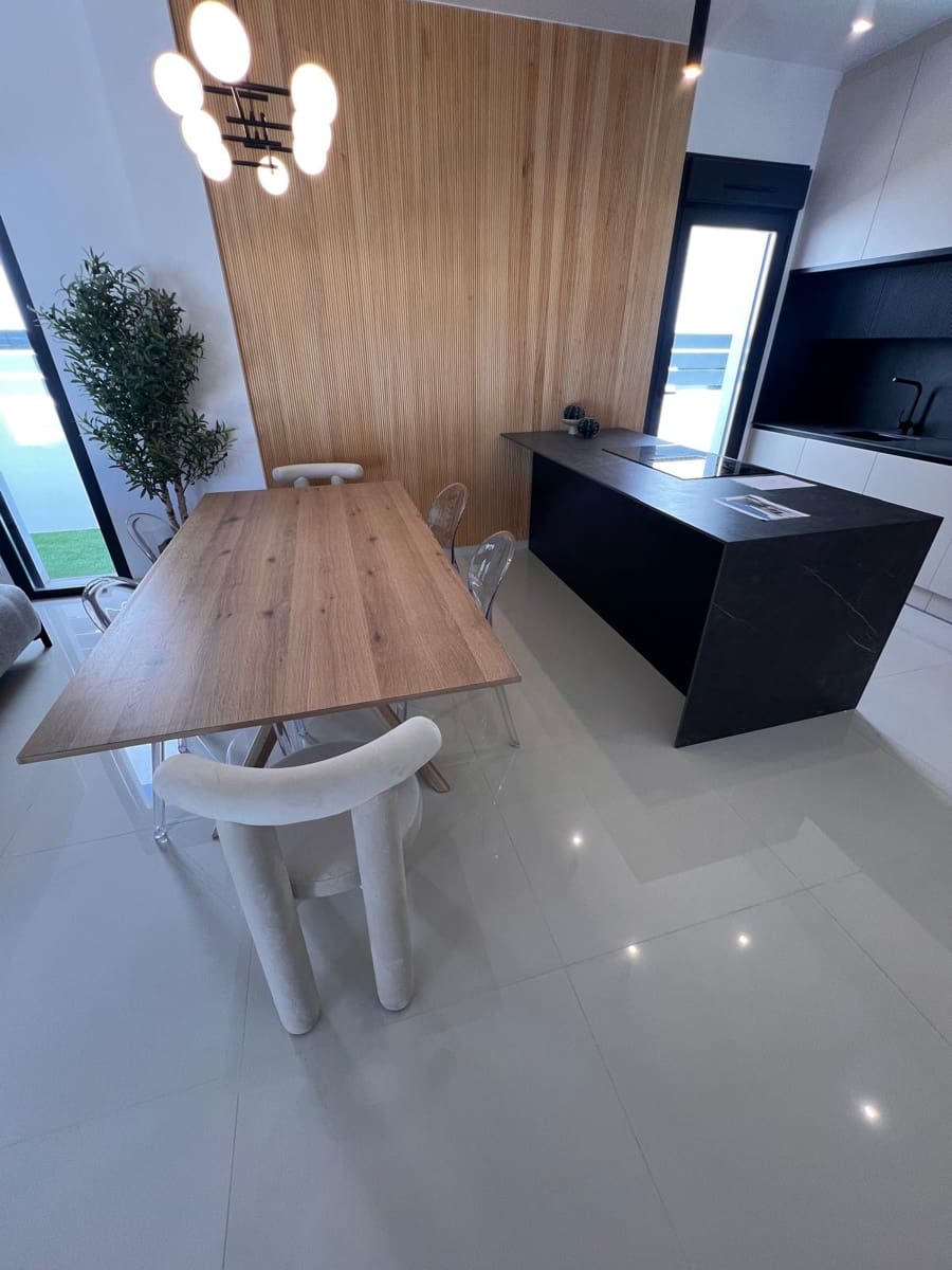 Chalet de 3 habitaciones en San Miguel de Salinas en venta con piscina garaje - 429.900 € (Ref: 9468701)